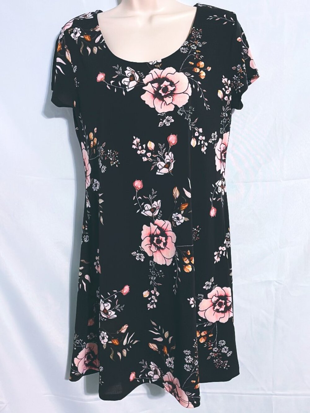 Wallflower Cute Black Floral Dress Size Juniors L